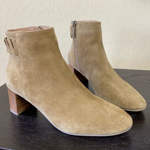 NWOB Aquatalia Feliciana Weatherproof Block Heel Bootie, Size 6 - Picture 11 of 14